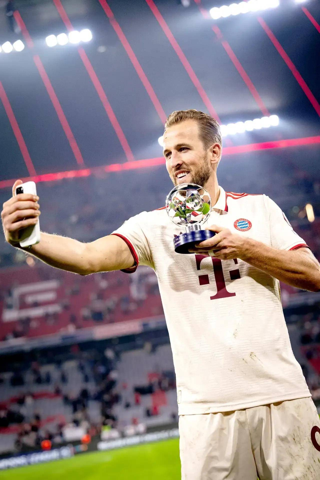 九游-凯恩在独行侠比赛中精彩发挥，挺进下一轮引发热议！的简单介绍