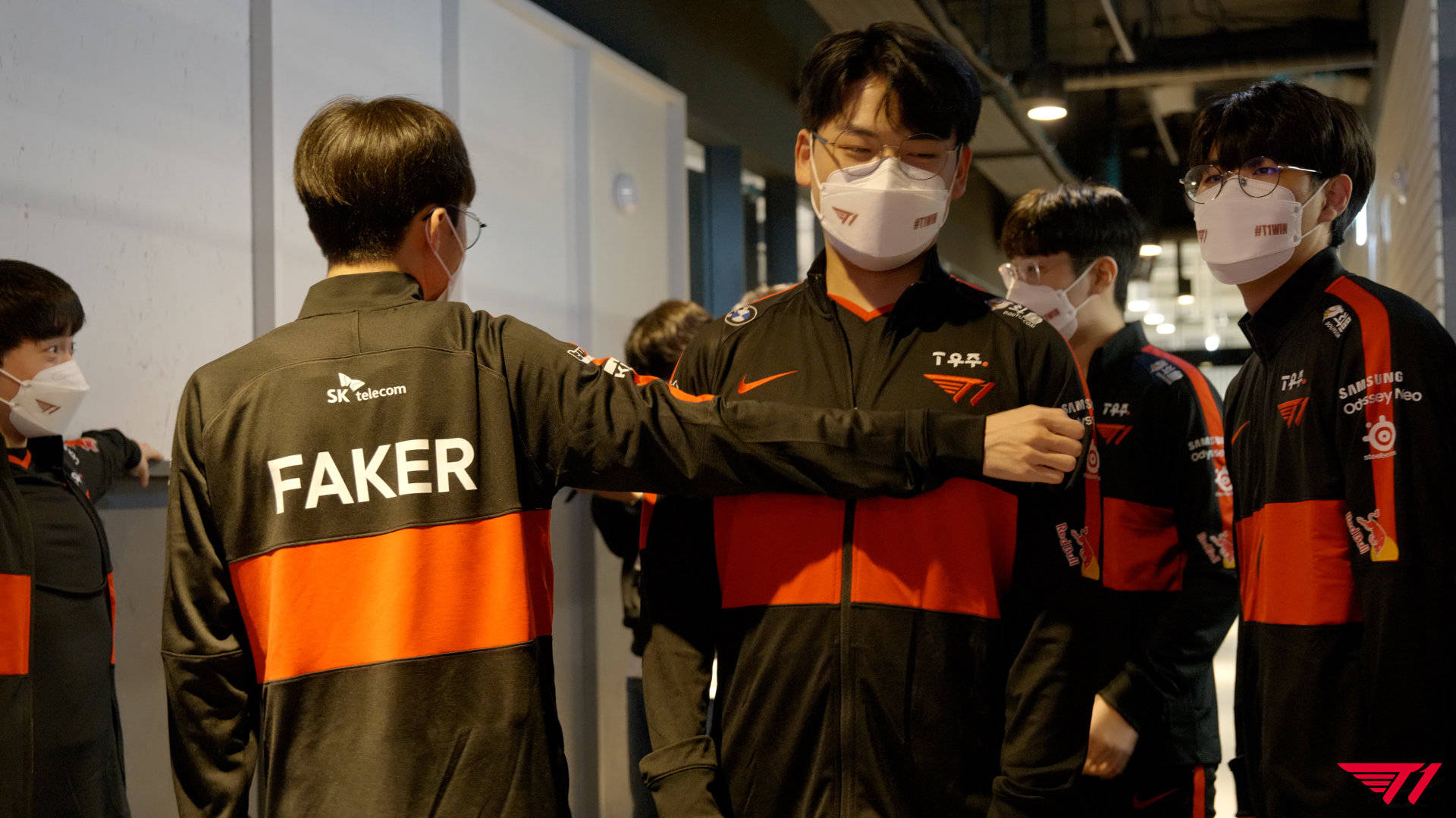 九游娱乐-包含Faker在拜仁比赛中大胜，连败引发热议！的词条